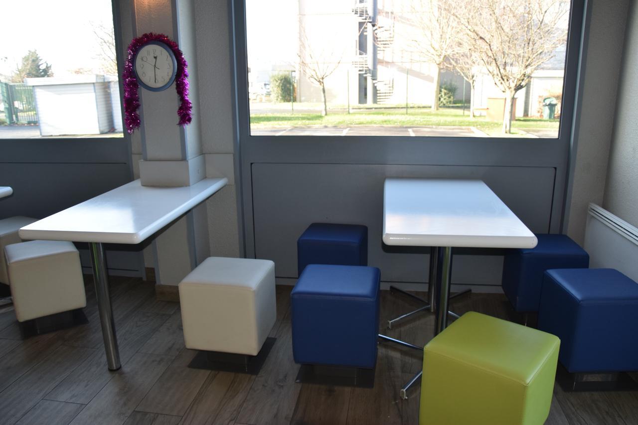Design Booking Villeneuve-le-Roi Esterno foto